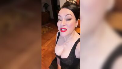 Голая Jennifer Tilly