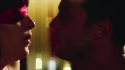 Голая Dakota Johnson