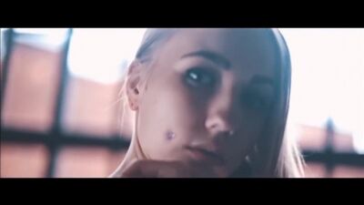 Рогатая баба с версуса. Катя Шальная