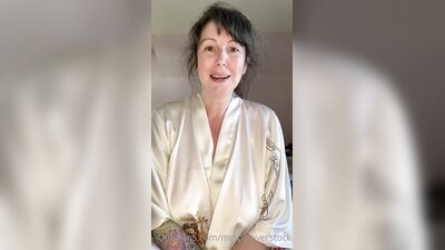 MrsPJHaverstock ХХХ ОнлиФанс