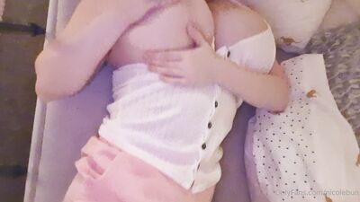 Nicolebun ХХХ ОнлиФанс