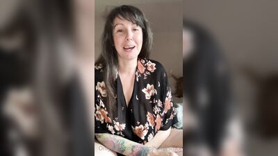 MrsPJHaverstock ХХХ ОнлиФанс