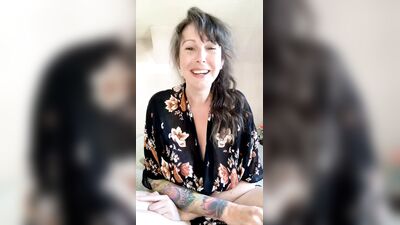 MrsPJHaverstock ХХХ ОнлиФанс