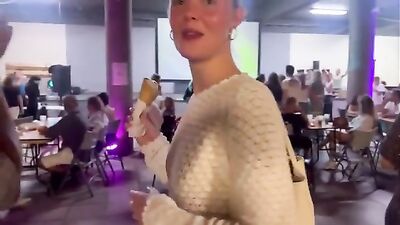 Голая Elle Fanning