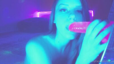 Izzy Xx ХХХ ОнлиФанс