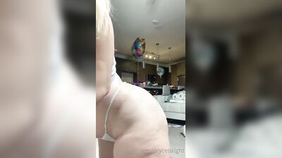 Голая Maya Pryce