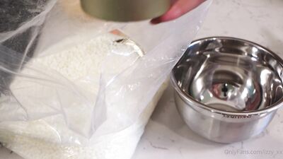 Izzy Xx ХХХ ОнлиФанс