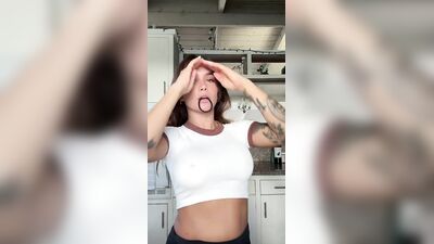 Голая Lavaxgrll