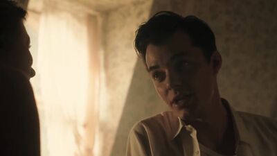 Голая Emma Corrin, Paloma Faith