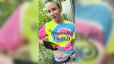 Голая Off Grid Misty