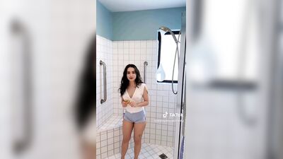 Голая Daisy Bloom