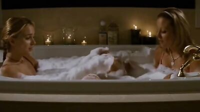 Голая Leighton Meester