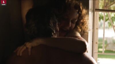 Голая Connie Nielsen