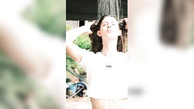 Голая Aimeeinghigher