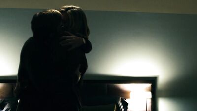 Голая Natasha Henstridge