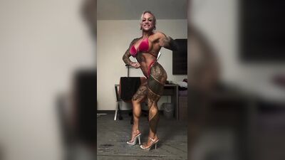 Голая Jordain Sue