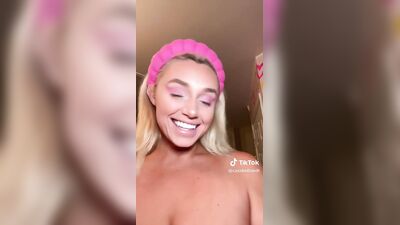 Голая Viviennelifts