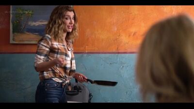 Nasim Pedrad - Desperados (2020) HD 1080p Nude? Sexy! Watch Online / Назим Педрад - Отчаянная