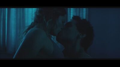Ребекка Бридс (Rebecca Breeds hot scenes in "Slam" 2018)