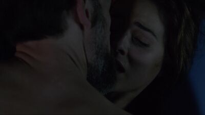 Melia Kreiling Nude - Tyrant s03e05 (2016) HD 1080p