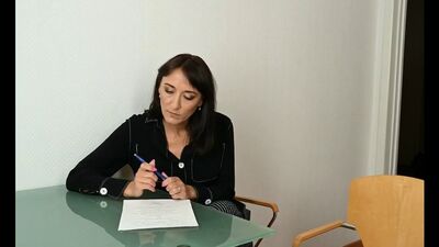 ПОРНО -- ЕЙ 43 -- ТЁТЯ КАРИНА СЕГОДНЯ ДАЁТ СЕБЯ ЕБАТЬ -- porn sex milf -- Karina Fox