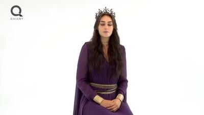 Esra Bilgiç x QMobile