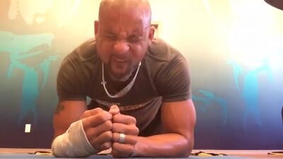 Shaun T struggles (Шон Ти мучается)