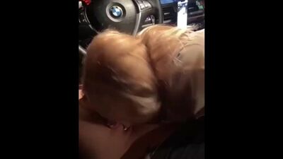 Отсосала в БМВ