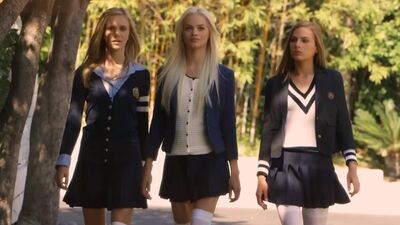 Тройка девиц развлекается на членах негров [Pornhub,русское,инцест,teen,milf,Anal,full,порно,слив,анал,фулл]