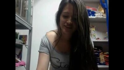 Продавщица в магазине)