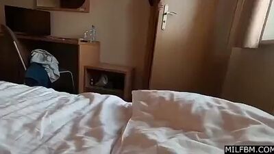 Русские Субтитры — Инцидент с мамой в кровати..360.mp4