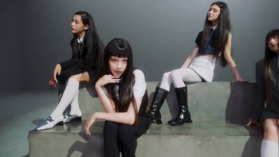 NewJeans (뉴진스) – Cookie