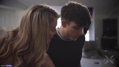 Dad's Downstairs Laura Bentley, Parker Ambrose (Авто озвучка)