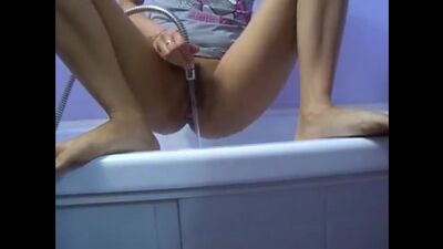 Пися, ручки и вода - мои лучшие друзья!