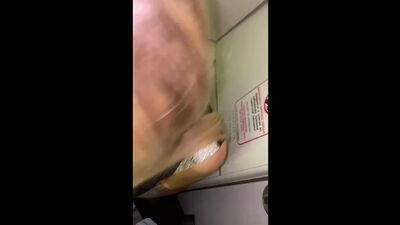 Китаянку Кончил сперму в рот