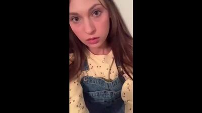 Настя шкура сосет зуй и даёт по кругу на вписке, молодые студенты снимают порно на телефон, русское домашнее порно, слив бывшей