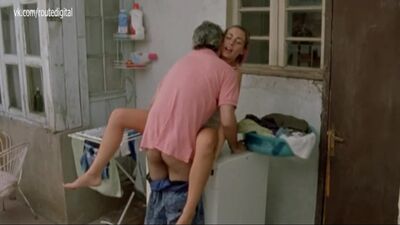 Javiera Diaz de Valdes Nude - Sexo con Amor (CL 2003) Watch Online