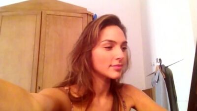 Галь Гадот голая - Gal Gadot nude