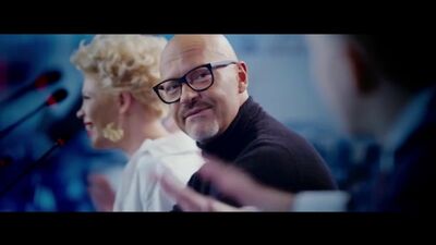 Живи настоящим - Песня из фильма Призрак / Фёдор Бондарчук/ ТИНА / Семён Трескунов