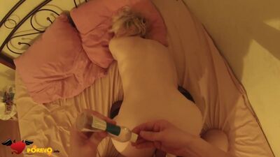 В попу очень больно [720p]