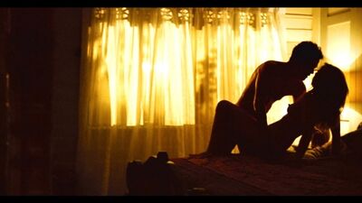 Ана де Армас (Ana de Armas hot scenes in "Sergio" 2020)