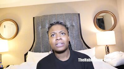 Сексуальная чернокожая Lashay новенькой не может справиться с 6-дюймовым хуем