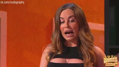 Юлия Михалкова в шоу "Уральские пельмени. В поисках Асфальтиды" (15.11.2015)