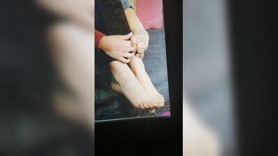 Трибьют спермы для ступней Victoria Justice