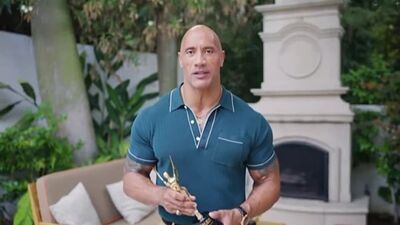 Дуэйн Джонсон получил награду за сериал "Молодой Скала"
