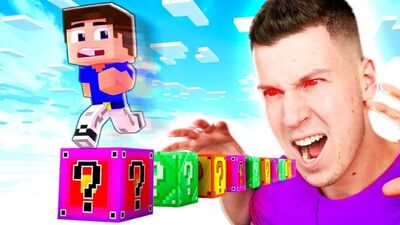 [ВЛАДУС] УБЕГИ ОТ ЗЛОГО ВЛАДУСА ПО ЛАКИ БЛОКАМ В МАЙНКРАФТ! ЛАКИ БЛОК ГОНКА в Майнкрафте НУБ против ПРО