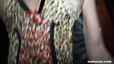 Стриптизершу трахнули сняли на видео в стрип-клубе перед скрытой камерой