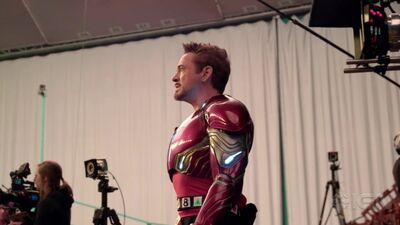 AVENGERS: INFINITY WAR ("TITAN FIGHT- BEHIND THE SCENES" EXCLUSIVE BLU-RAY, DVD AND DIGITAL BONUS FEATURE)