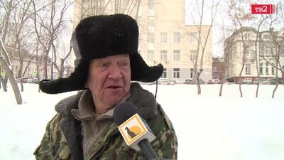 Дворник Виталий из Томска процитировал "битлов" и пообщался на французском