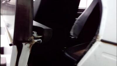 ШОК - КАЧЕСТВО ЗАШКАЛИВАЕТ -(( Новый УАЗ Хантер , в автосалоне -)).